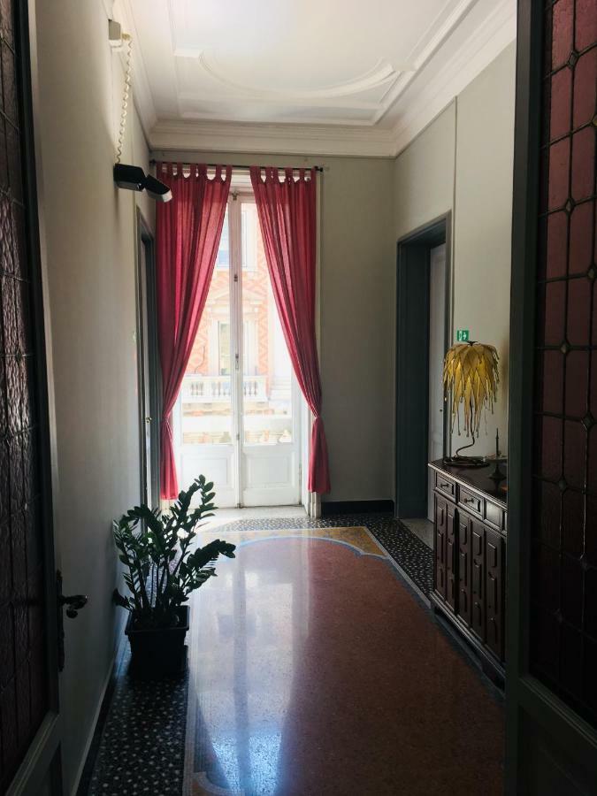 Check-Inn Rooms Genova Centro Eksteriør billede